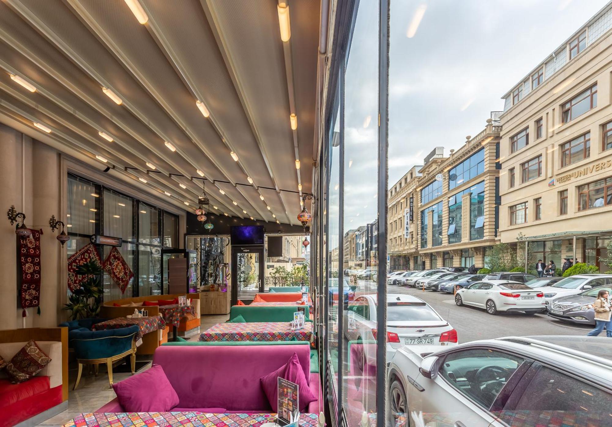 Alba Hotel & Spa Baku Exterior photo The interior of the restaurant