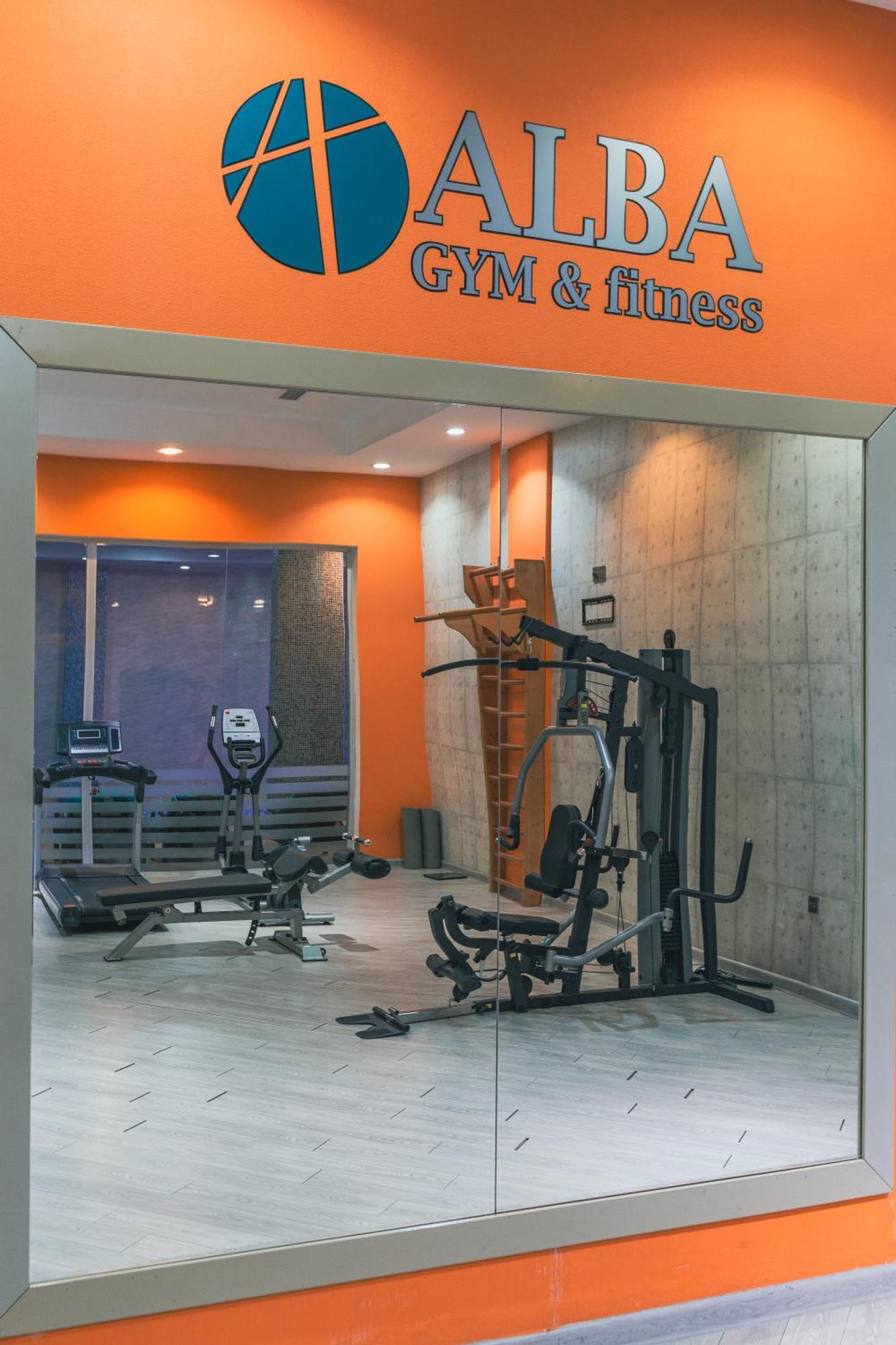 Alba Hotel & Spa Baku Exterior photo A home gym